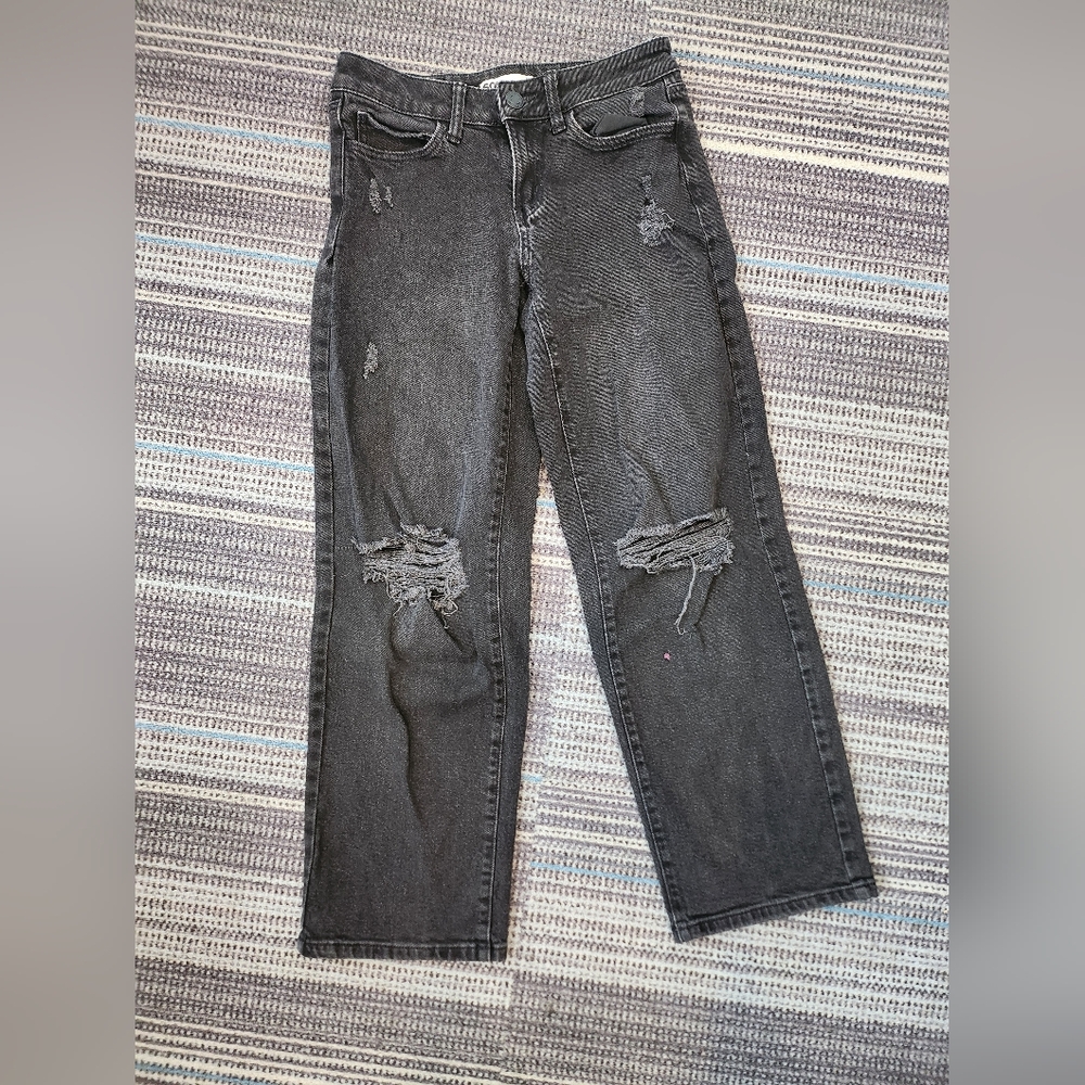 SO Black Distressed Ankle Cropped Denim Low Rise Dad Jeans